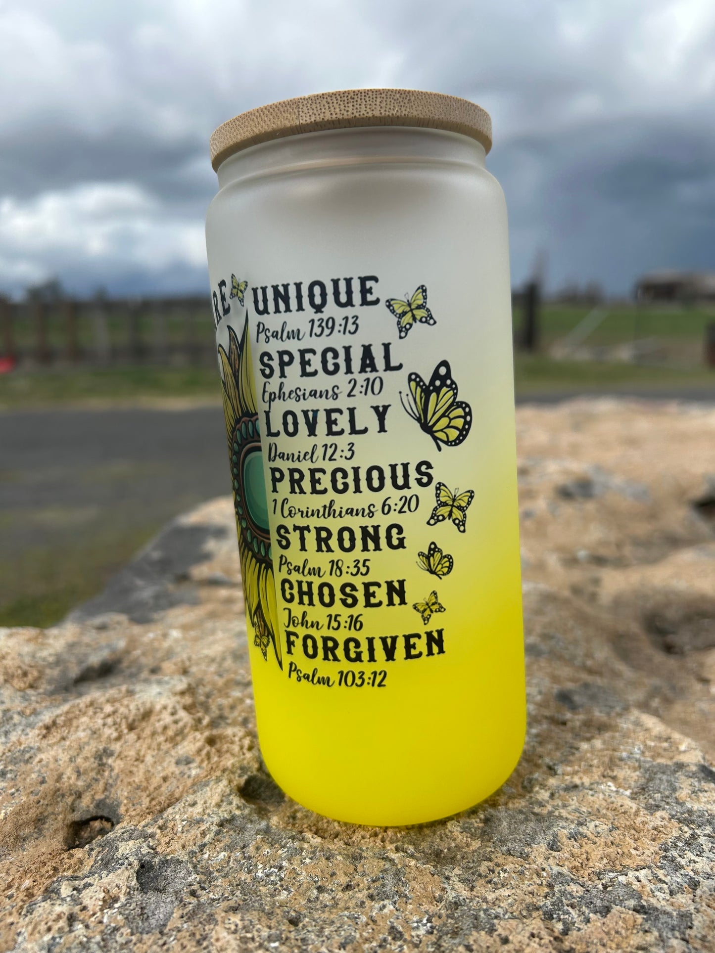 20oz God loves YouGlass Tumbler