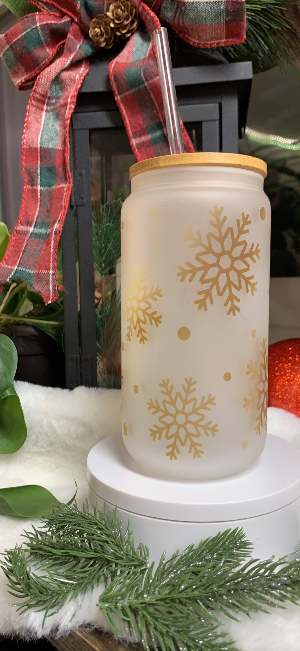 Gold Ombre Snowflake- Christmas Glass 16oz Beer Can